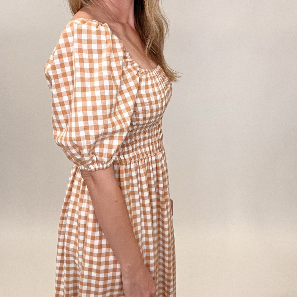 Gingham Puff-Sleeve Maxi Dress in Beige and White